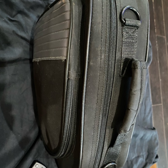 Yamaha vintage Clarinet in case - Picture 7 of 7